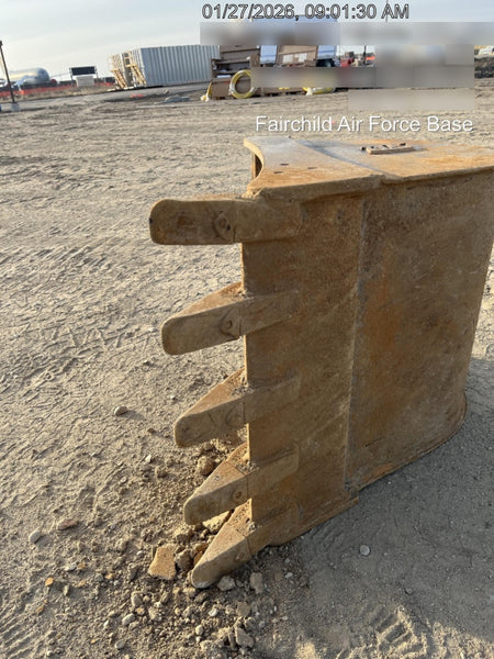 2025 TAKEUCHI 24" Bucket Takeuchi