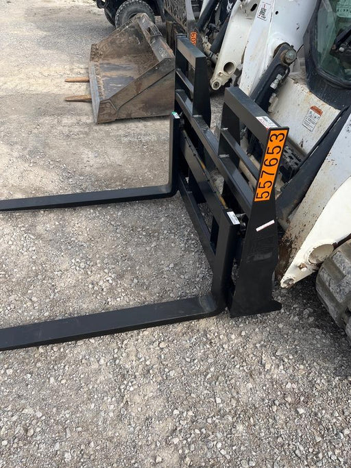 2025 ARROW MATERIAL HANDLING 24" Pallet Fork Frame