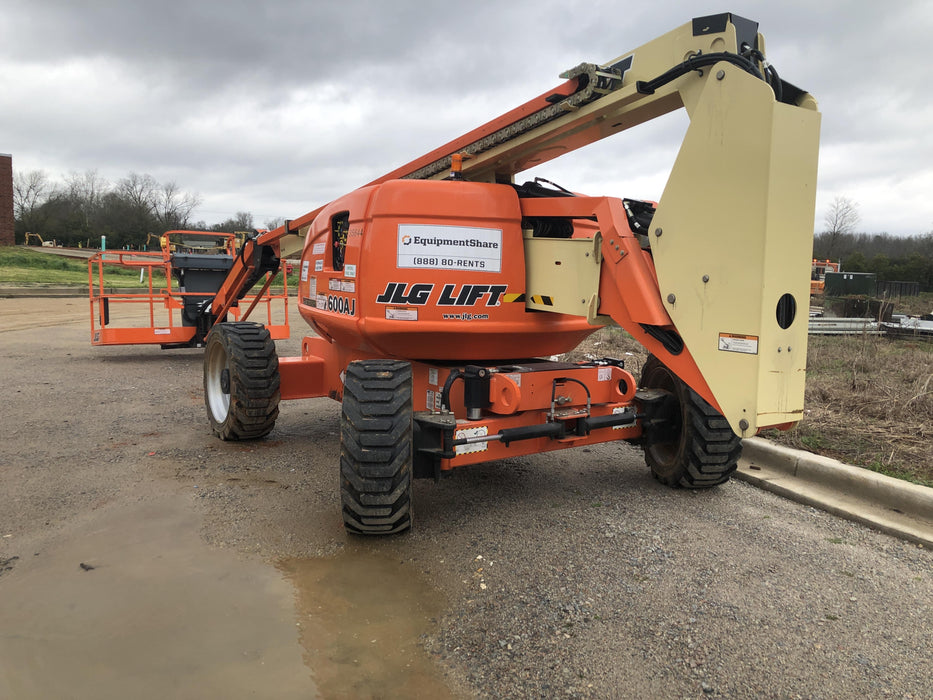 2019 JLG 600AJ