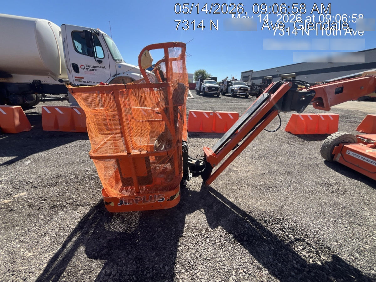 2022 JLG E300AJP