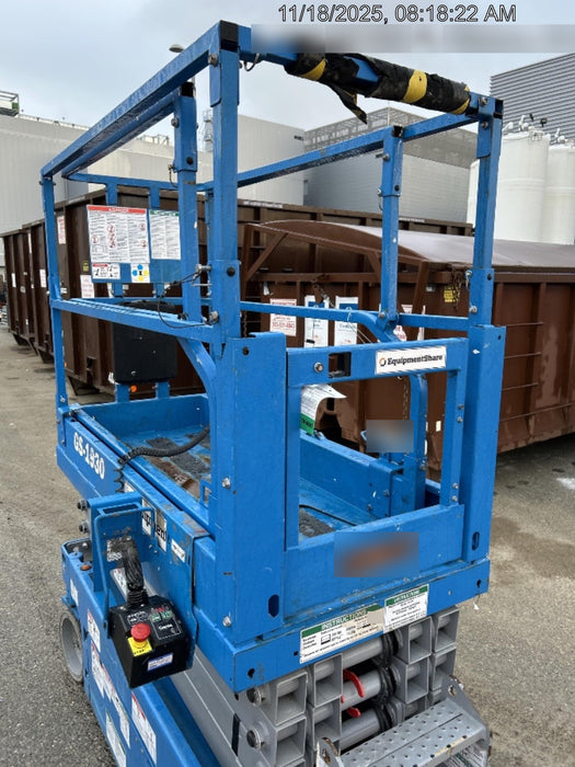 2020 Genie GS-1930 Solid Non Marking Tires, Beacon, Folding rails with half height swing gate, 800W Inverter