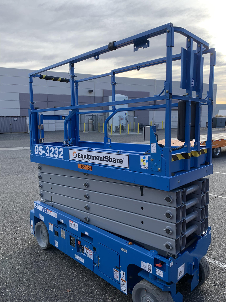 2021 GENIE GS-3232