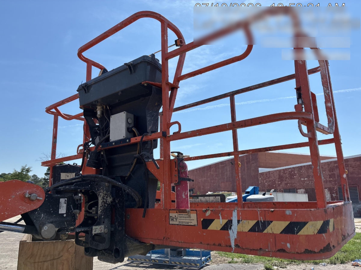 2021 JLG 400S
