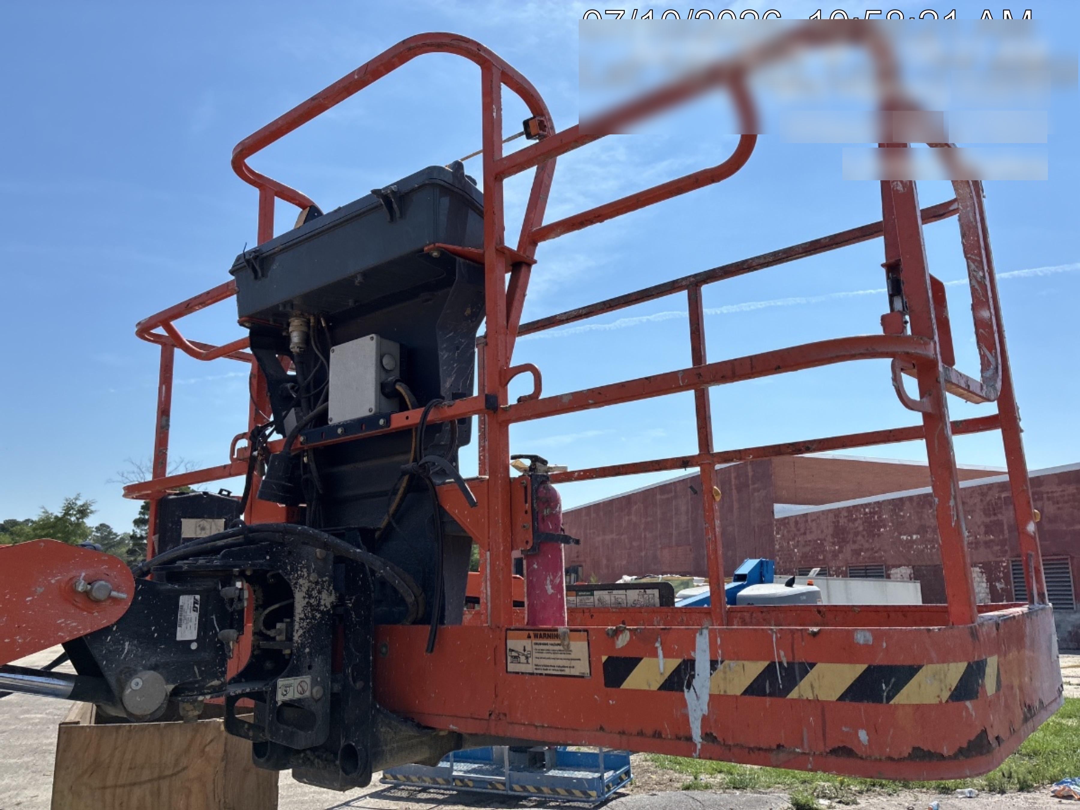 2021 JLG 400S