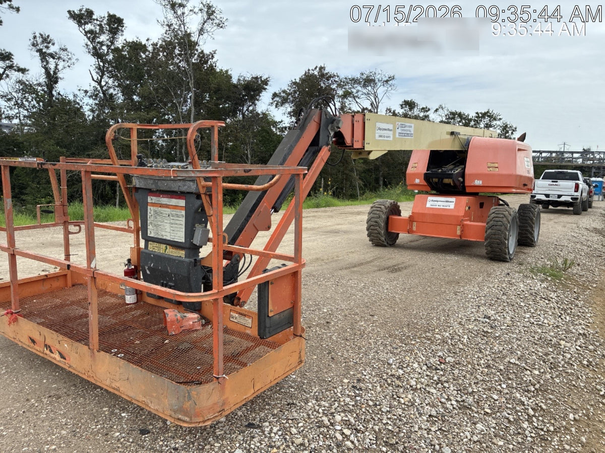 2019 JLG 660SJ