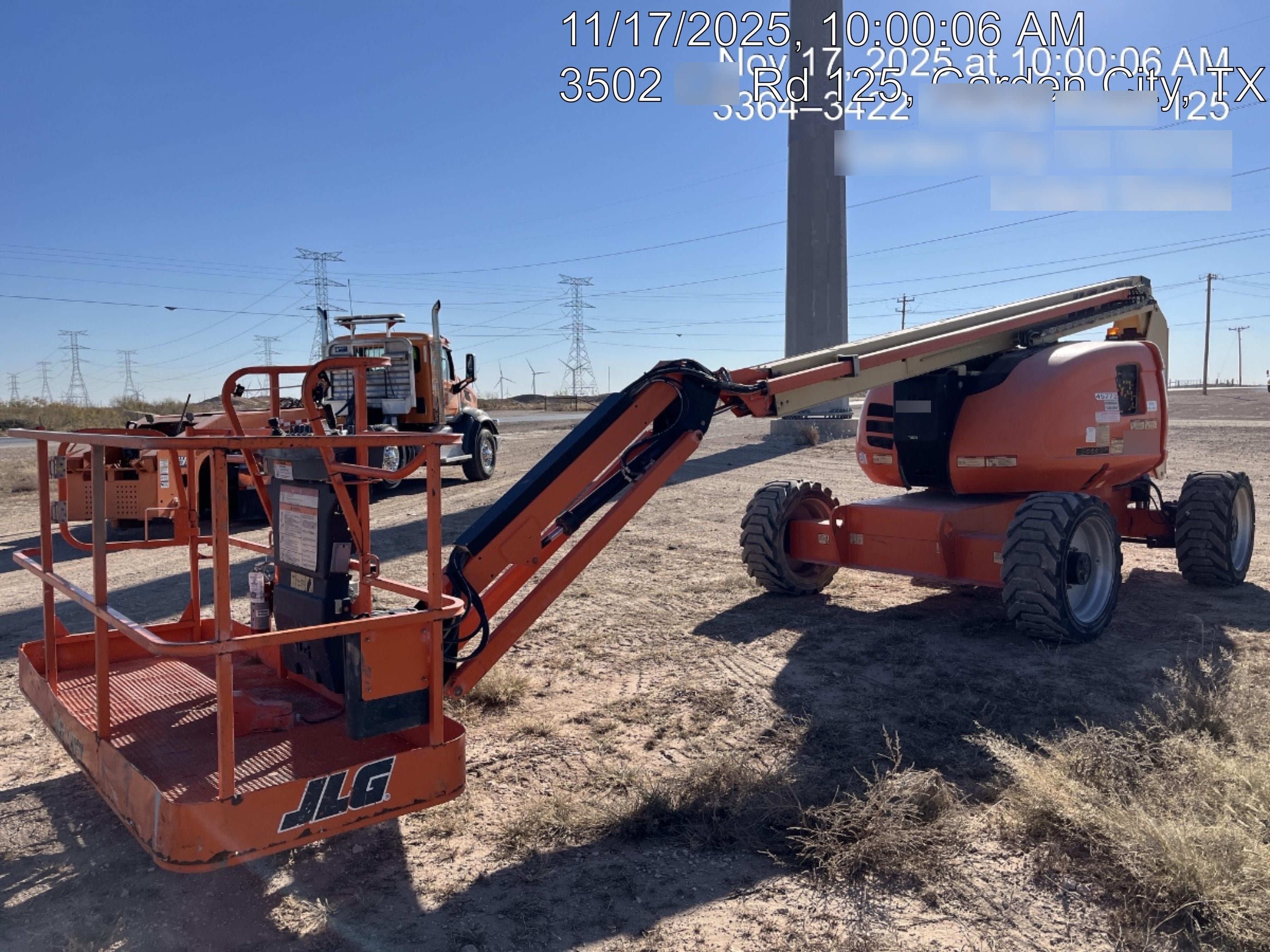 2019 JLG 600AJ