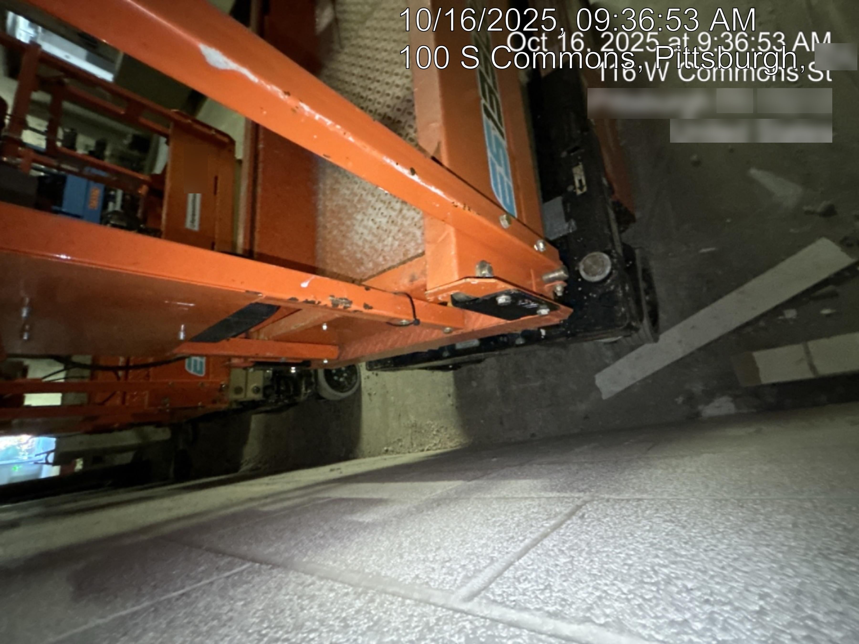 2022 JLG ES1330L