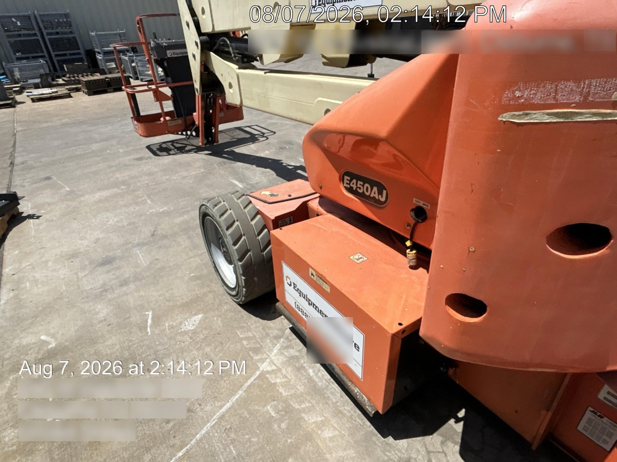 2019 JLG E450AJ