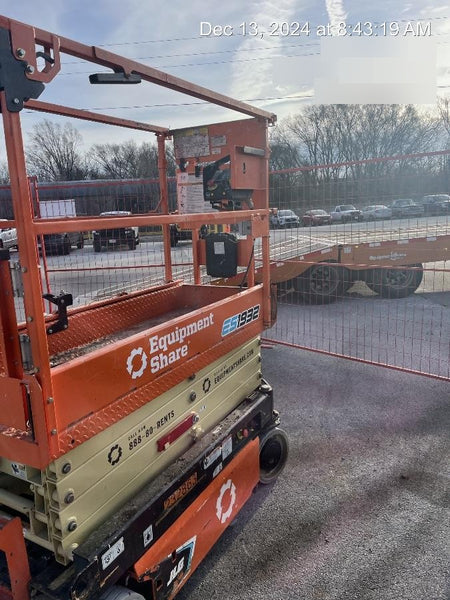2022 JLG ES1932