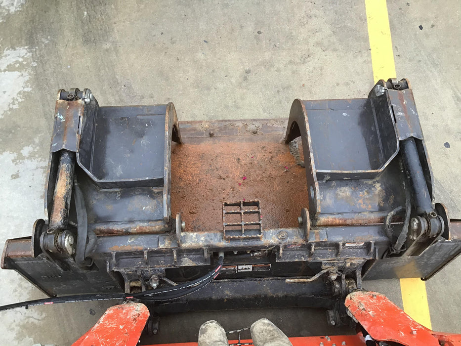 2018 PALADIN 76" Scrap Grapple Bucket - Paladin