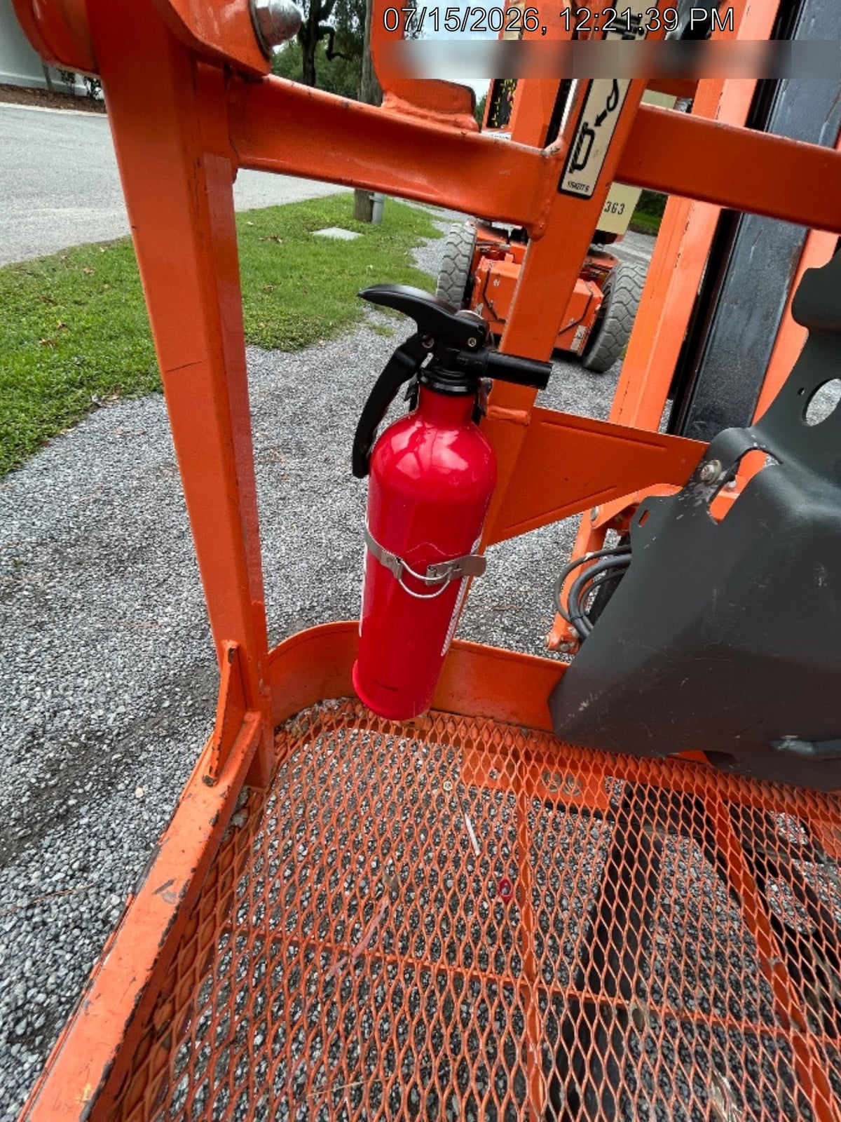 2019 JLG E300AJP