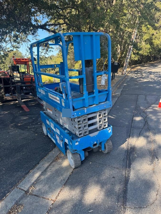 2019 Genie GS-1930 Half Height Swing Gate, 800W Inverter