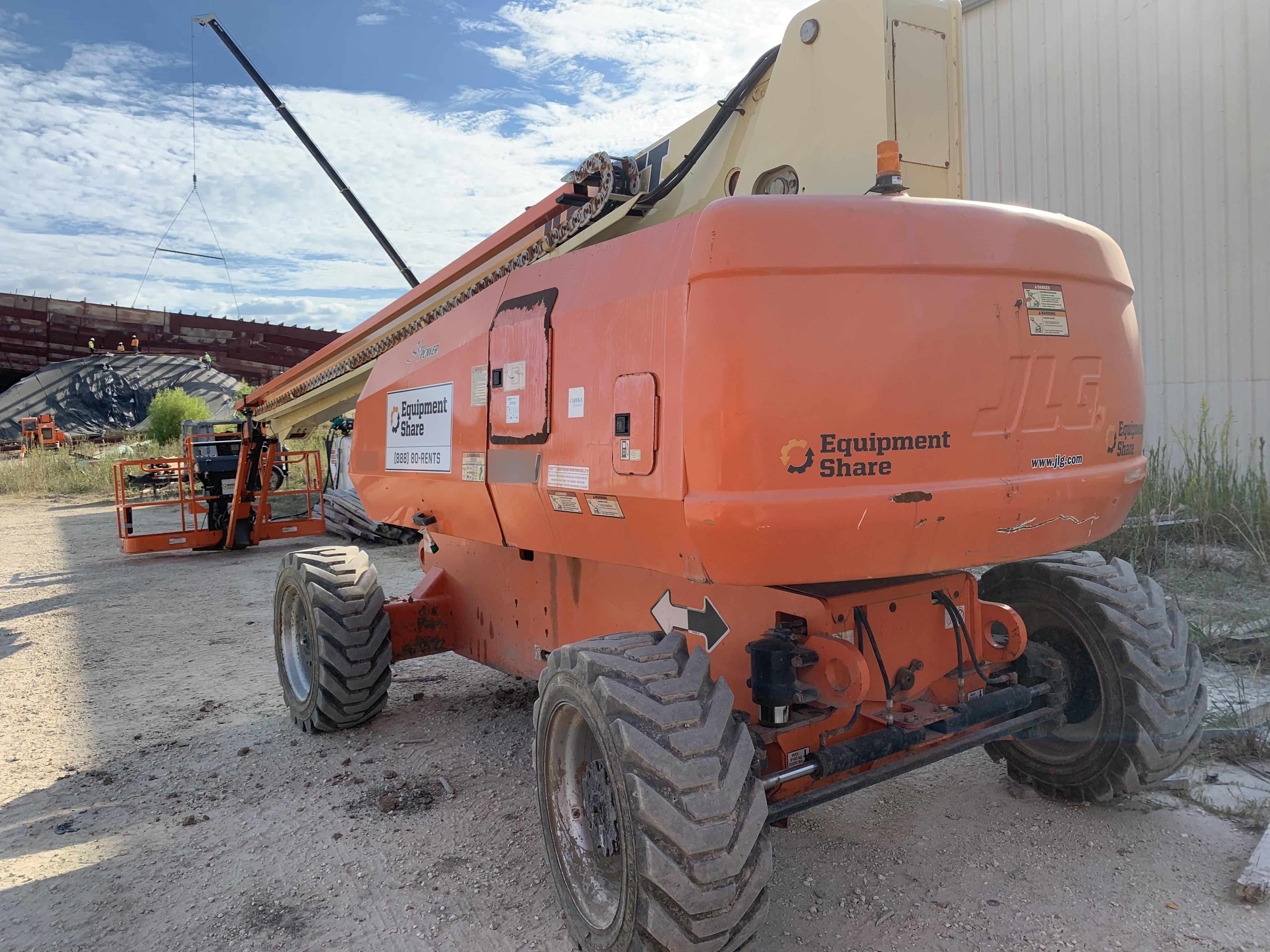 2019 JLG 860SJ