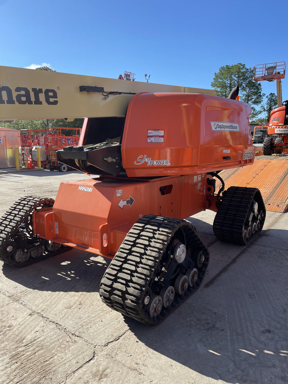 2022 JLG 660SJ Quad Track