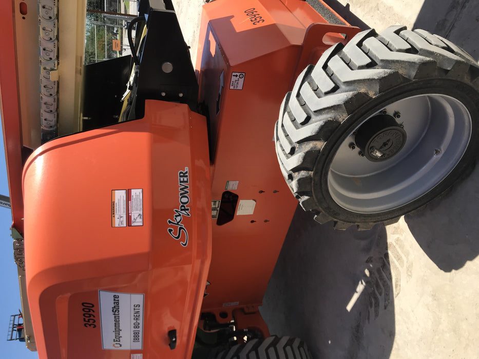 2019 JLG 660SJ