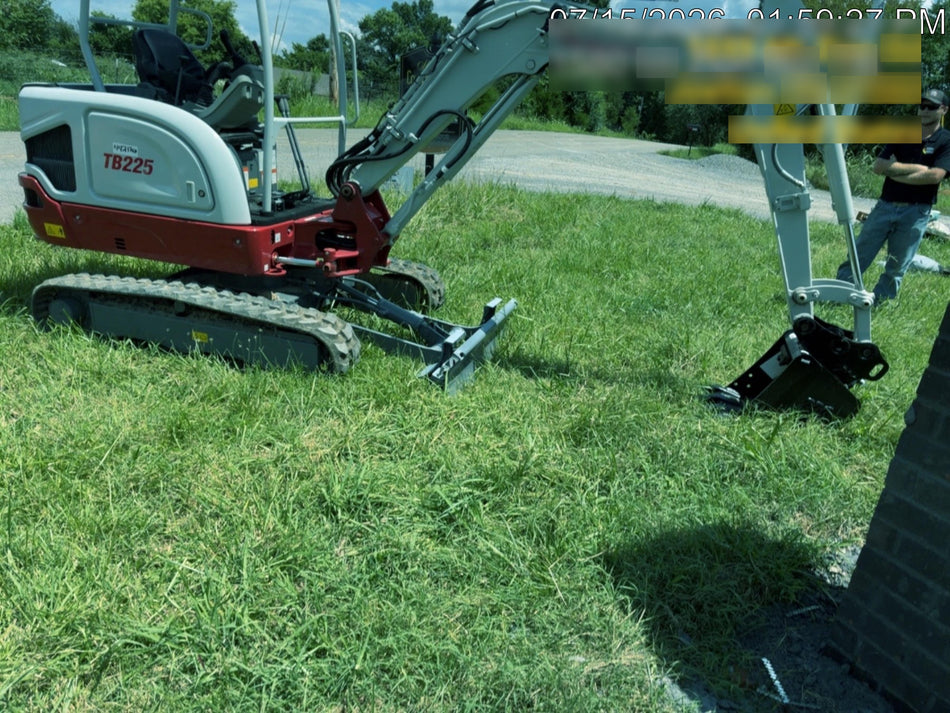 2023 TAKEUCHI TB225R