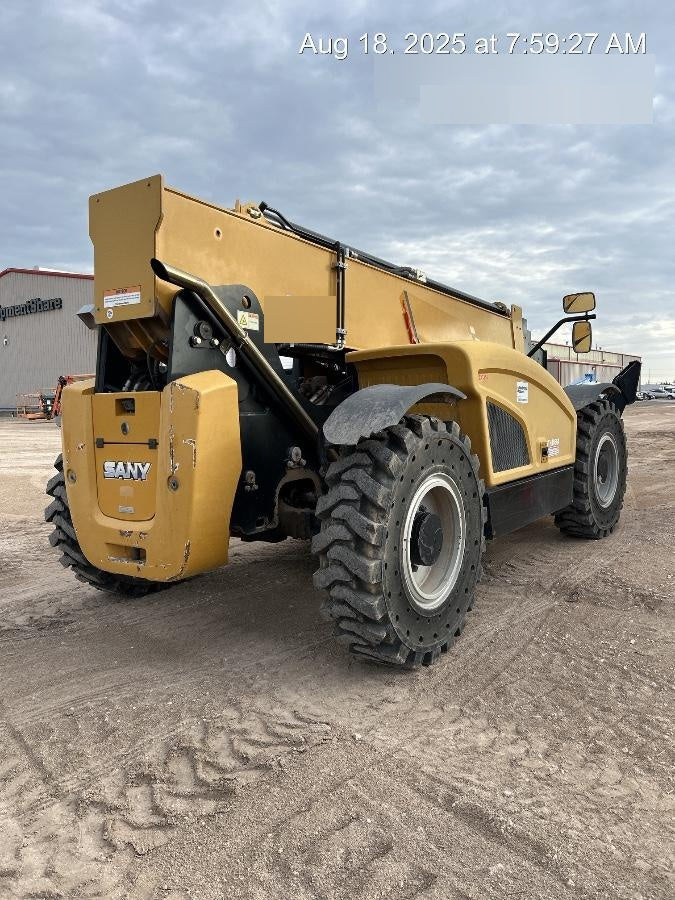2022 SANY STH1056