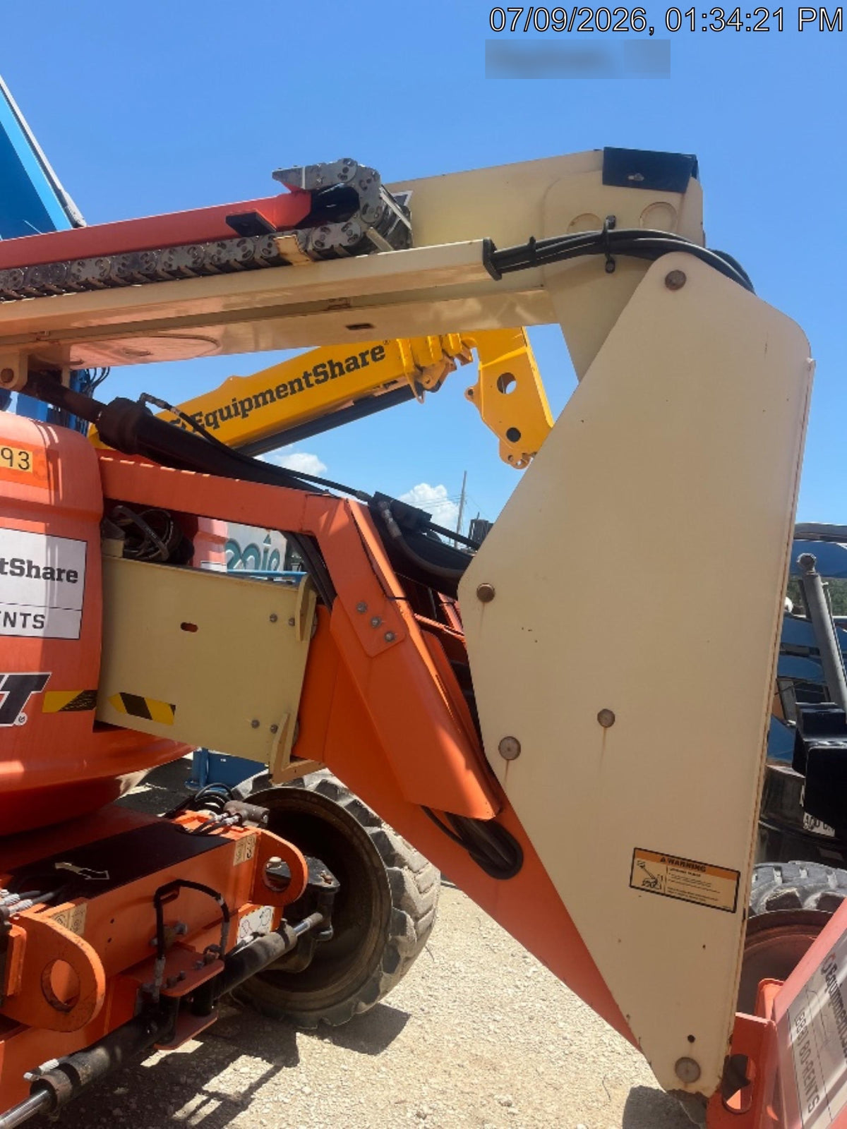 2019 JLG 600AJ