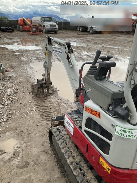 2022 TAKEUCHI TB210R