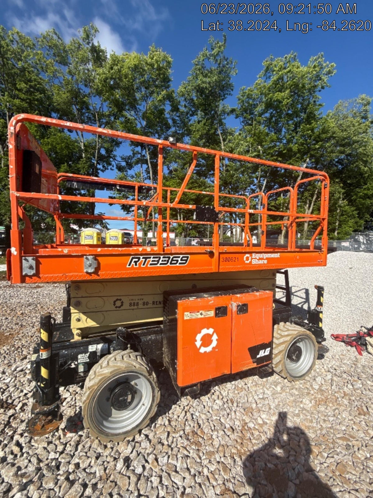 2023 JLG RT3369