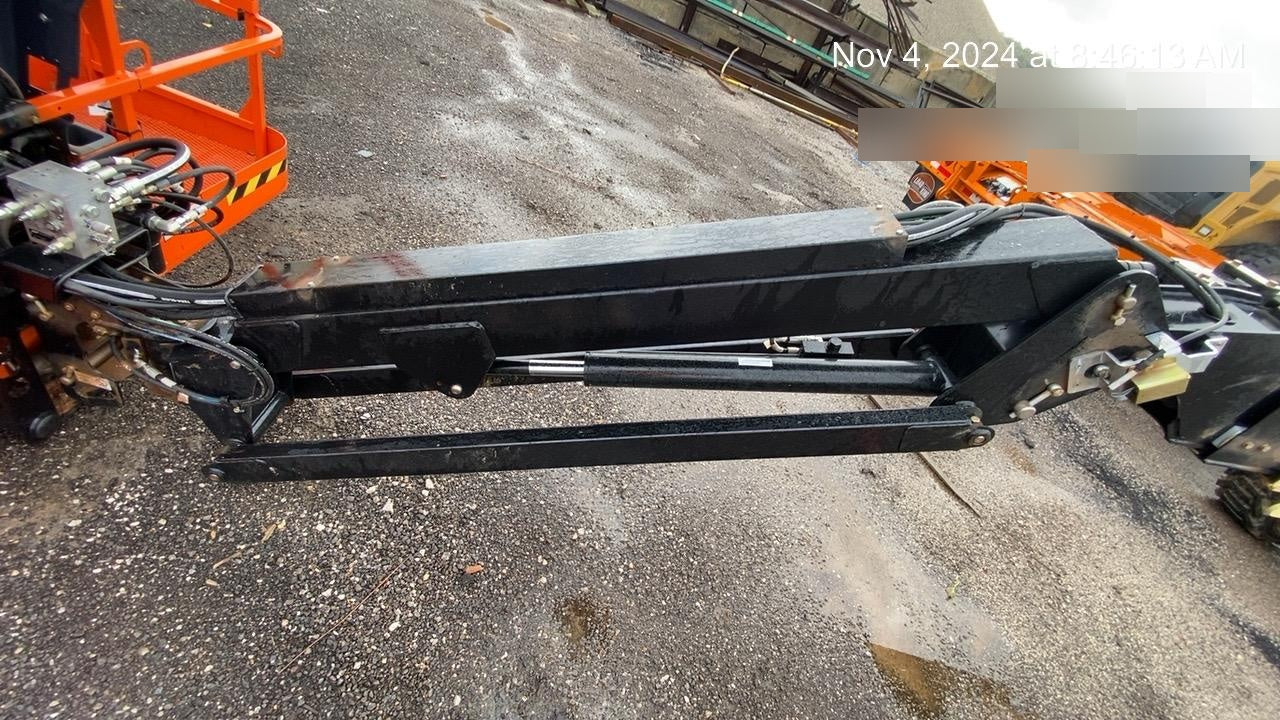 2023 JLG 660SJ