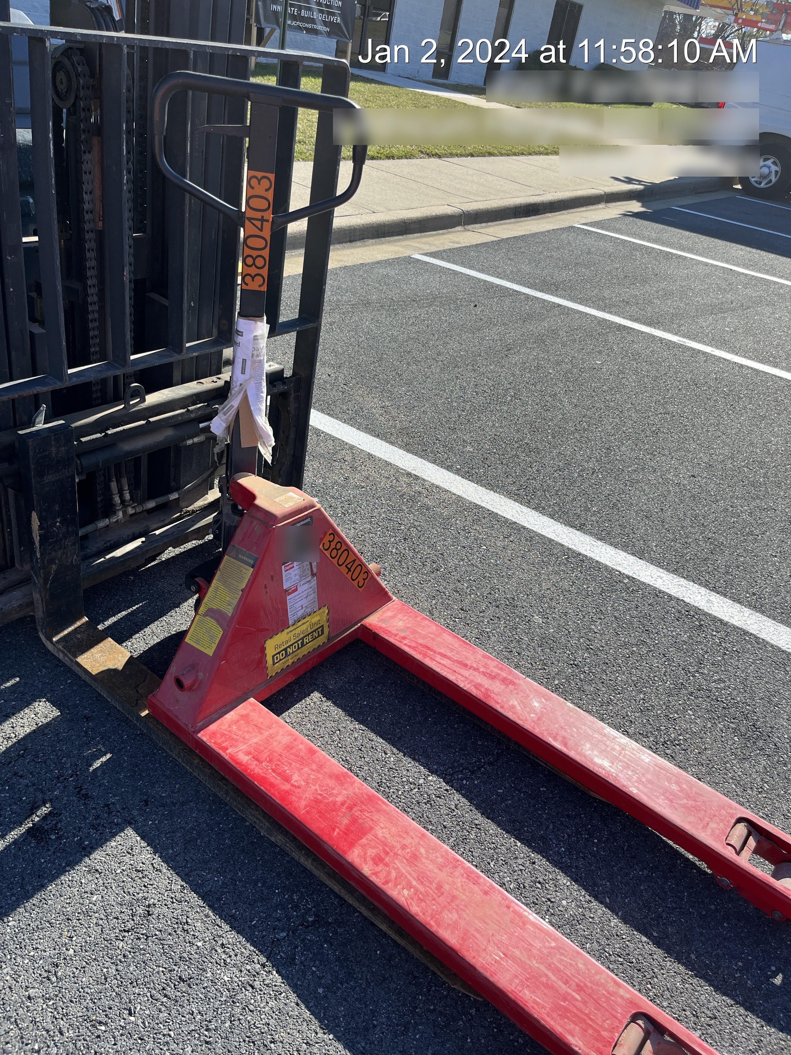 2022 DAYTON 5500 lb Pallet Jack