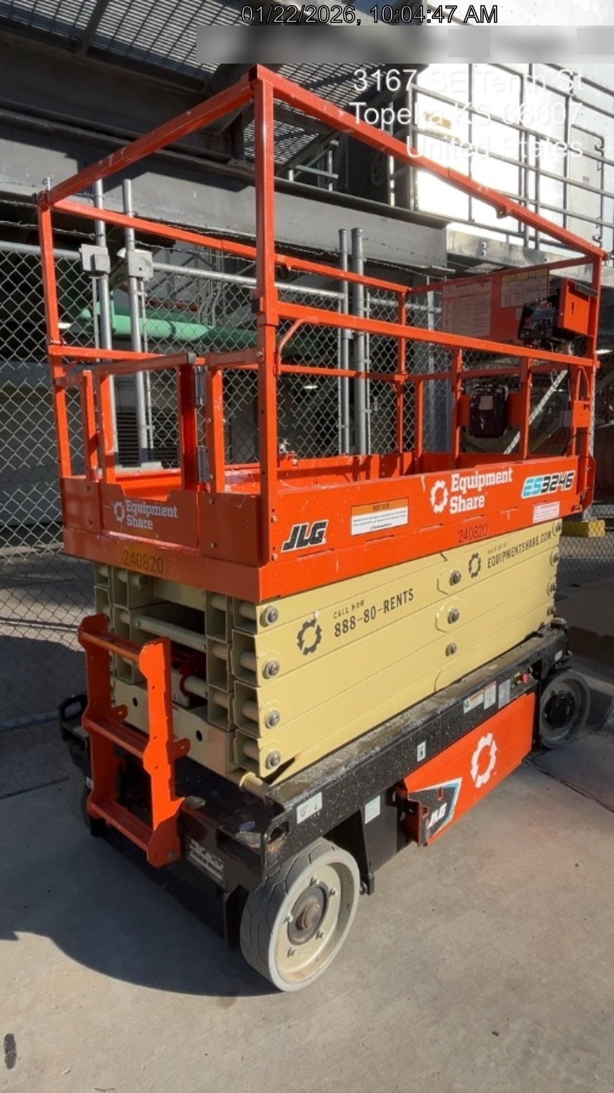 2022 JLG ES3246