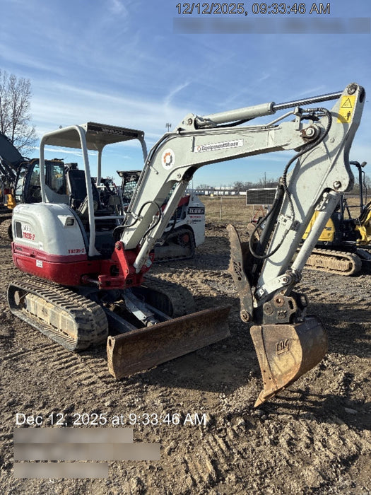 2021 TAKEUCHI TB235-2R