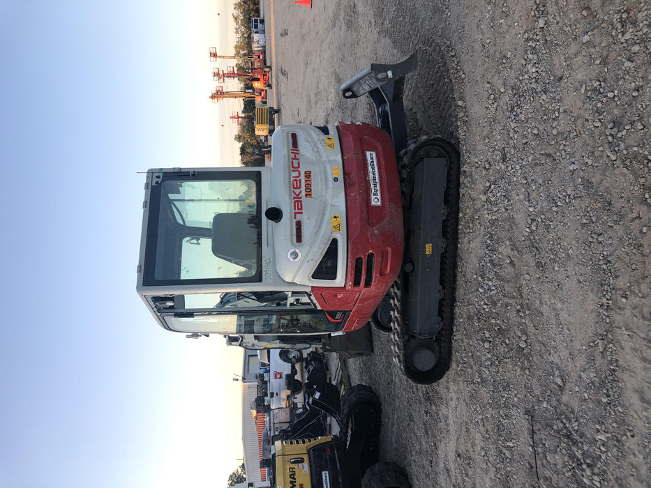 2020 TAKEUCHI TB-235-2CR