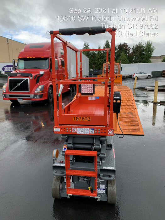 2020 Skyjack SJIII-3219 Solid NM Tires, Half height spring hinged entry gate, Dual Beacons, 800W Inverter