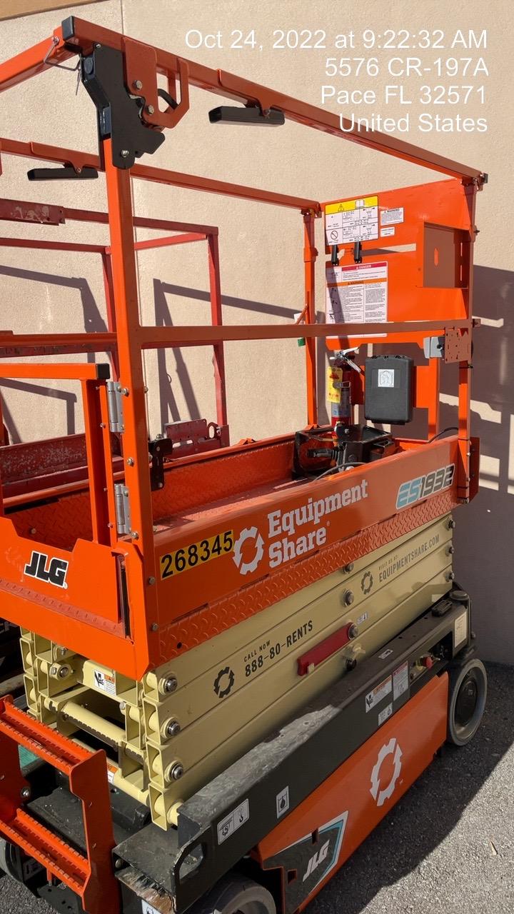 2022 JLG ES1932