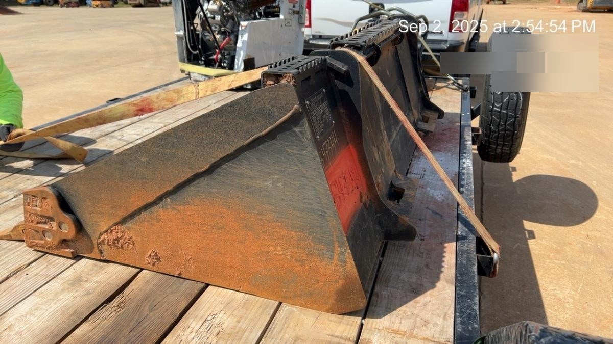 2025 EQUIPMENTSHARE 1006186 - 66" Tooth Bucket, CTL