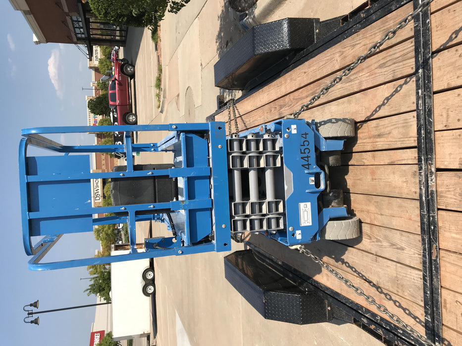 2019 Genie GS-1930 Fixed rails with chain Entry