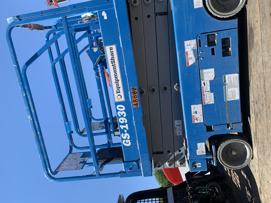 2019 Genie GS-1930 Fixed Rails with Chain Entry