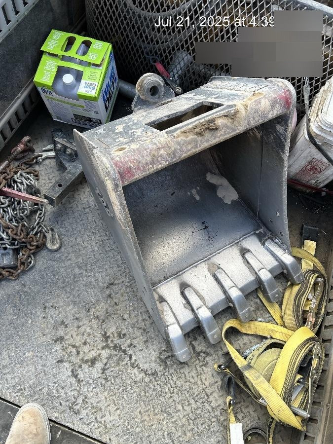 2023 TAG MANUFACTURING 24" HD (4 TOOTH) QCB29 Bucket
