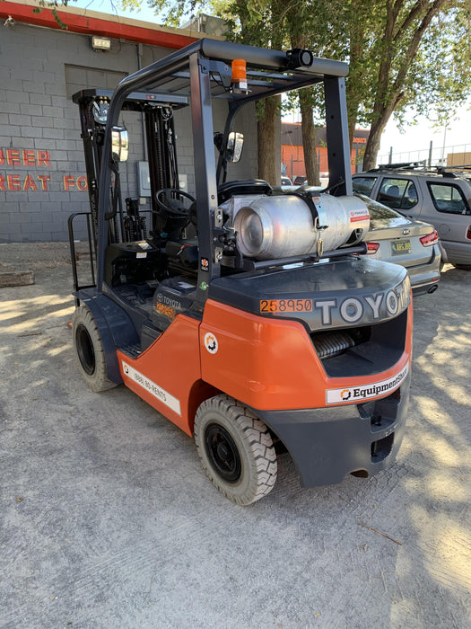 2022 TOYOTA 50-8FGU25