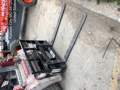 2019 ARROW MATERIAL HANDLING 60" Pallet Forks - Arrow