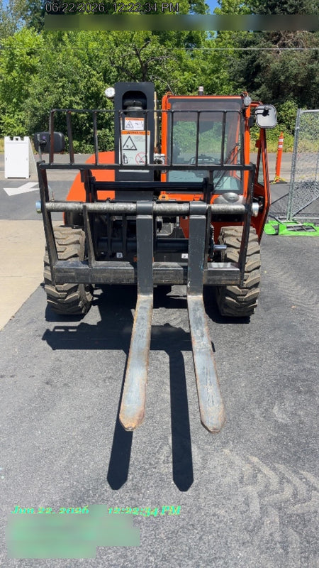 2025 JLG 519