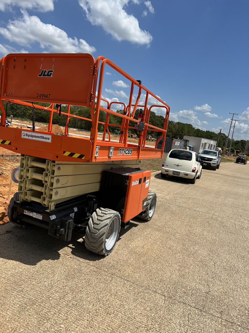 2022 JLG RT4069