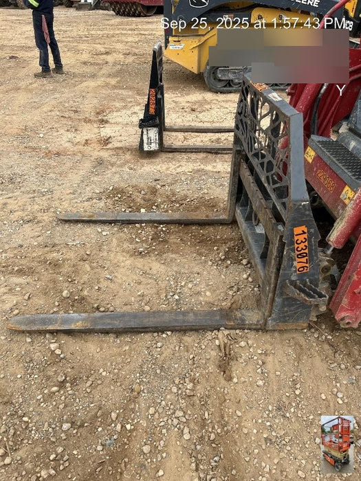 2021 PALADIN 48" Pallet Forks - Paladin