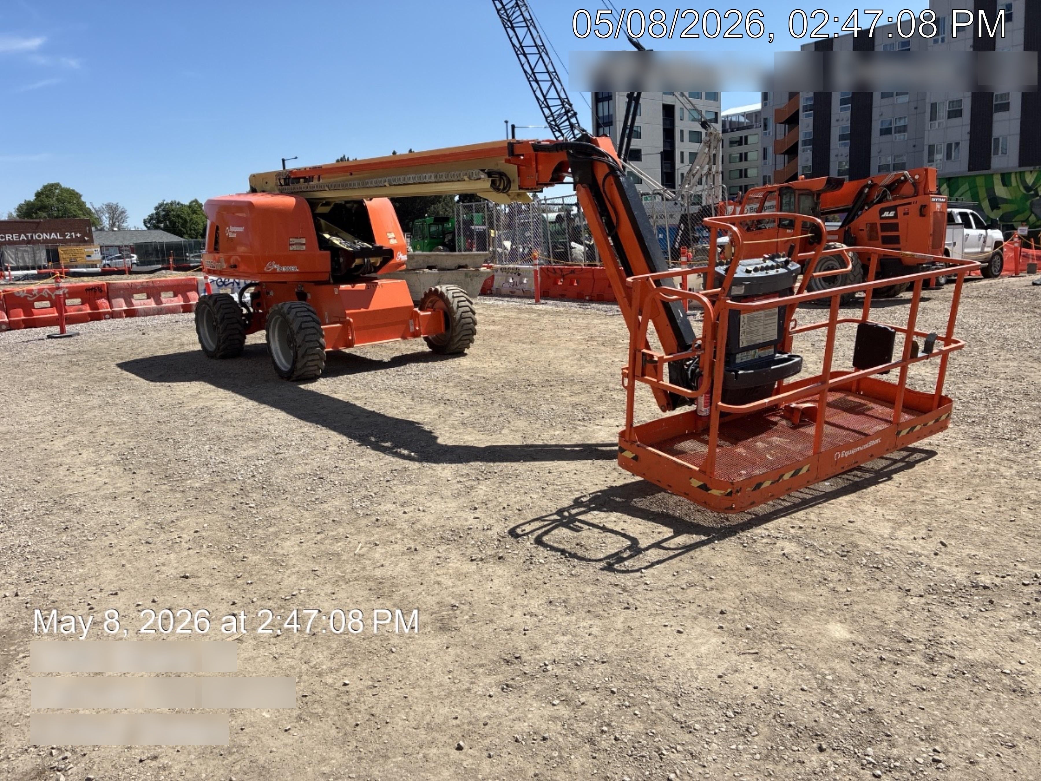 2022 JLG 660SJ