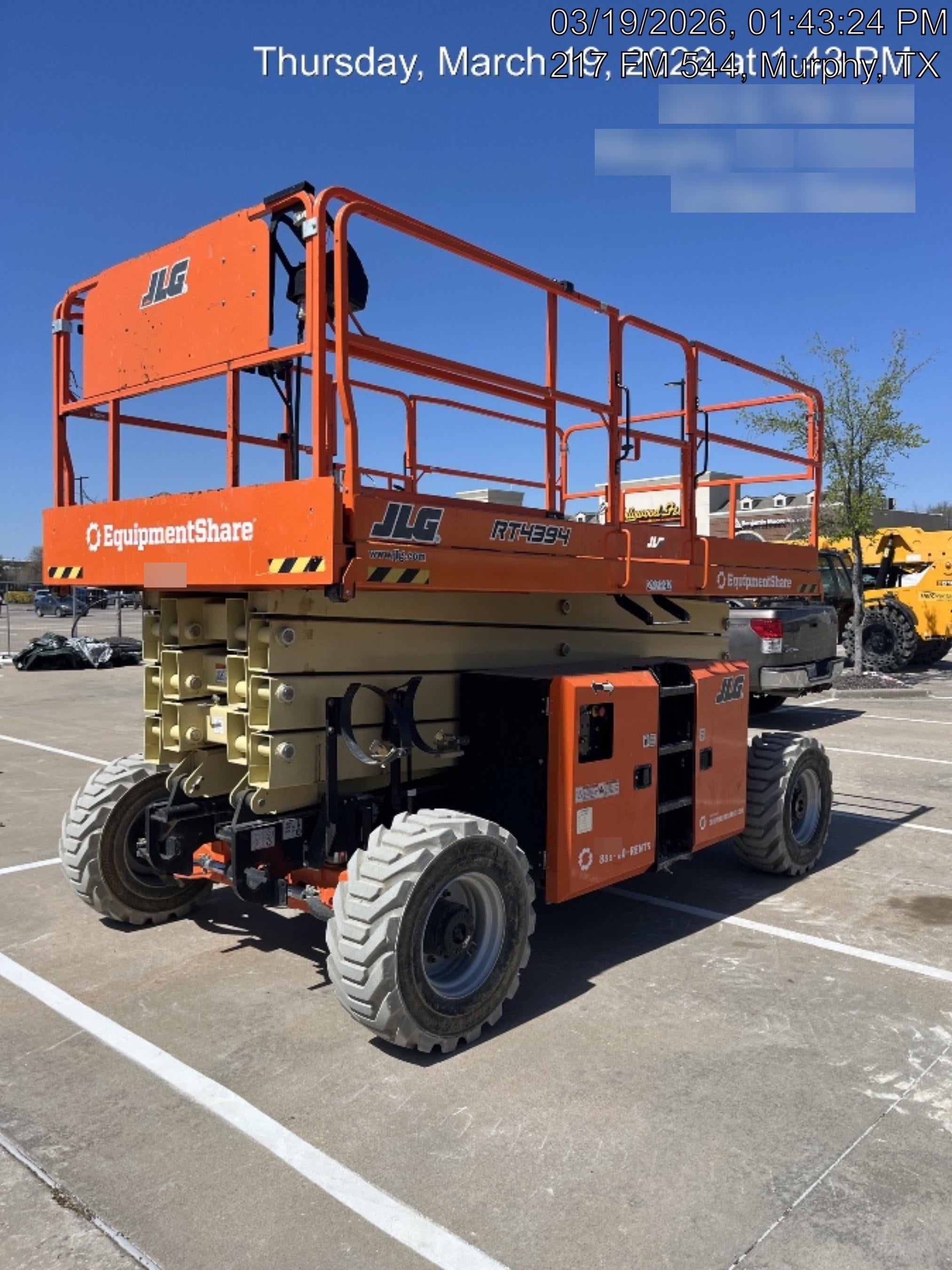 2023 JLG RT4394