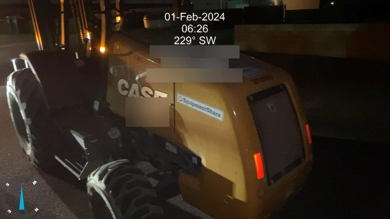 2023 CASE 588H