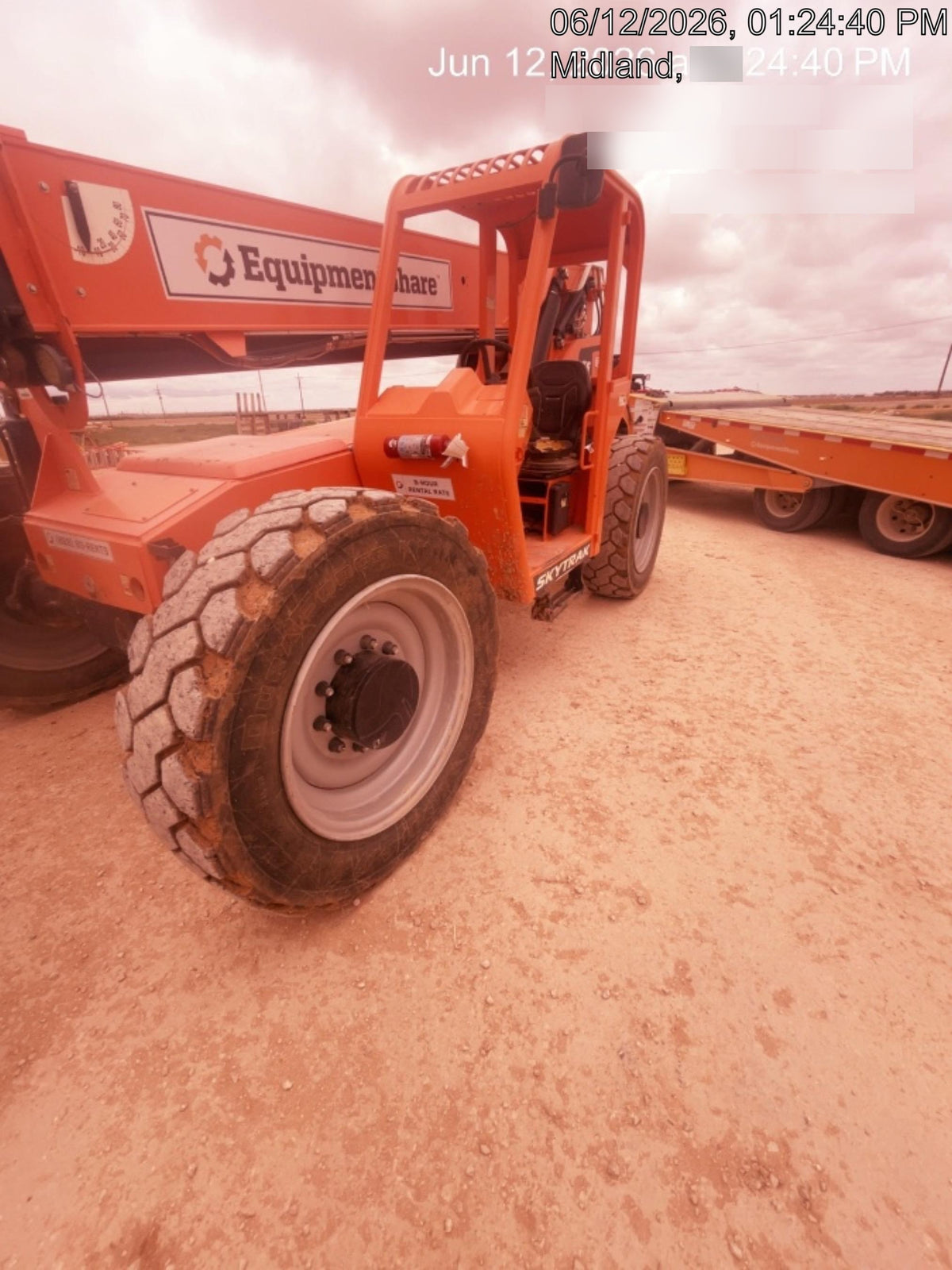 2021 SKYTRAK 8042