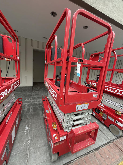 2020 MEC 1330SE Solid NM Tires, Steel Swing out Doors, LCS, Beacon, 900W Invertor