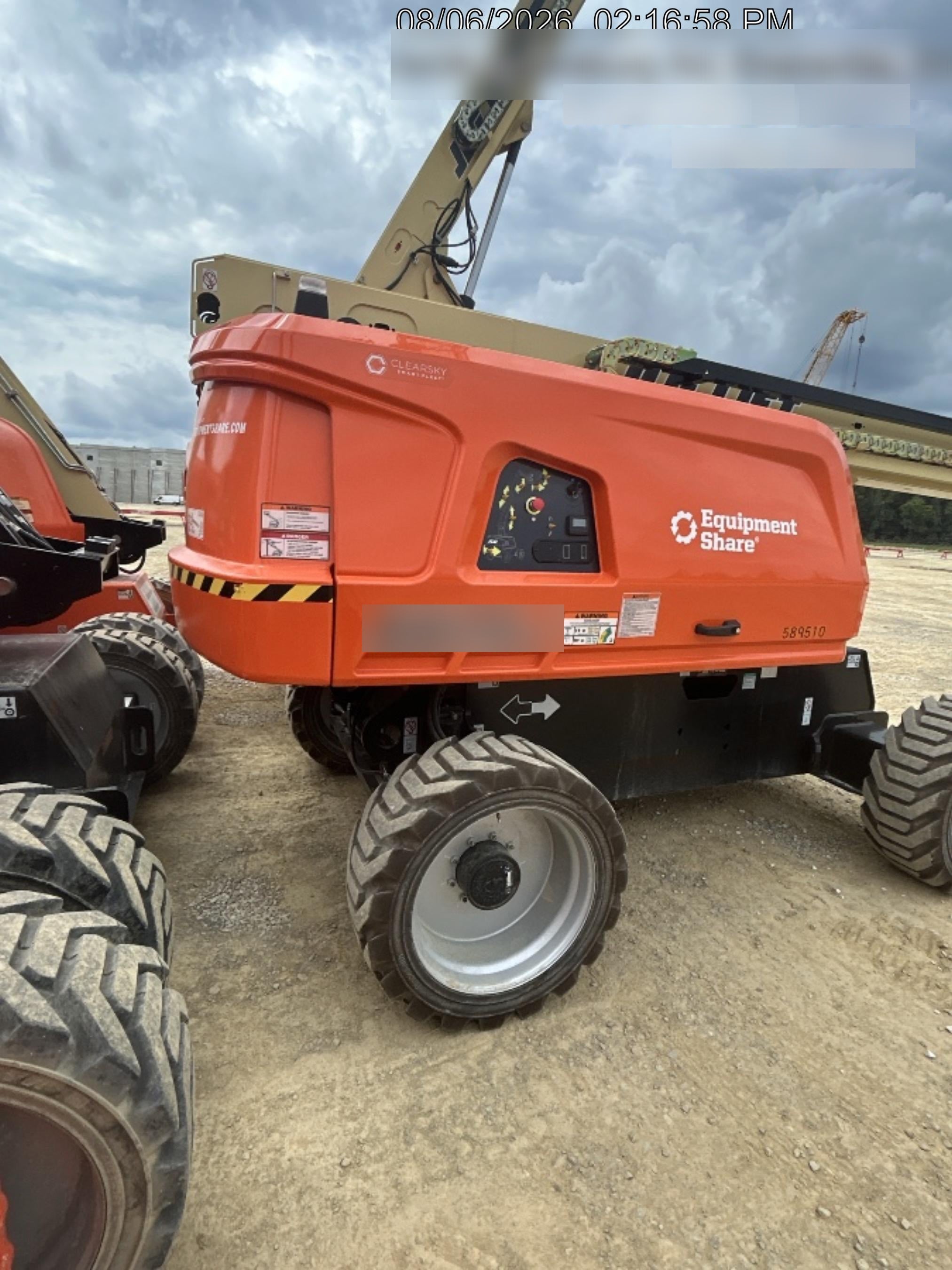 2025 JLG 660SJ