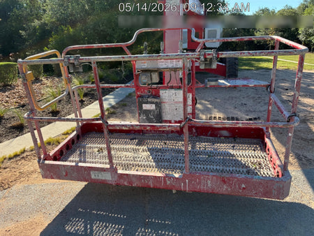 2022 JLG 660SJ