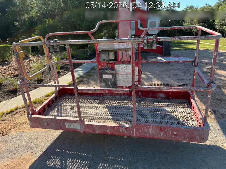 2022 JLG 660SJ