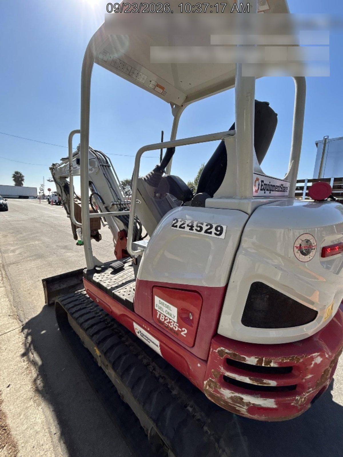2022 TAKEUCHI TB235-2R