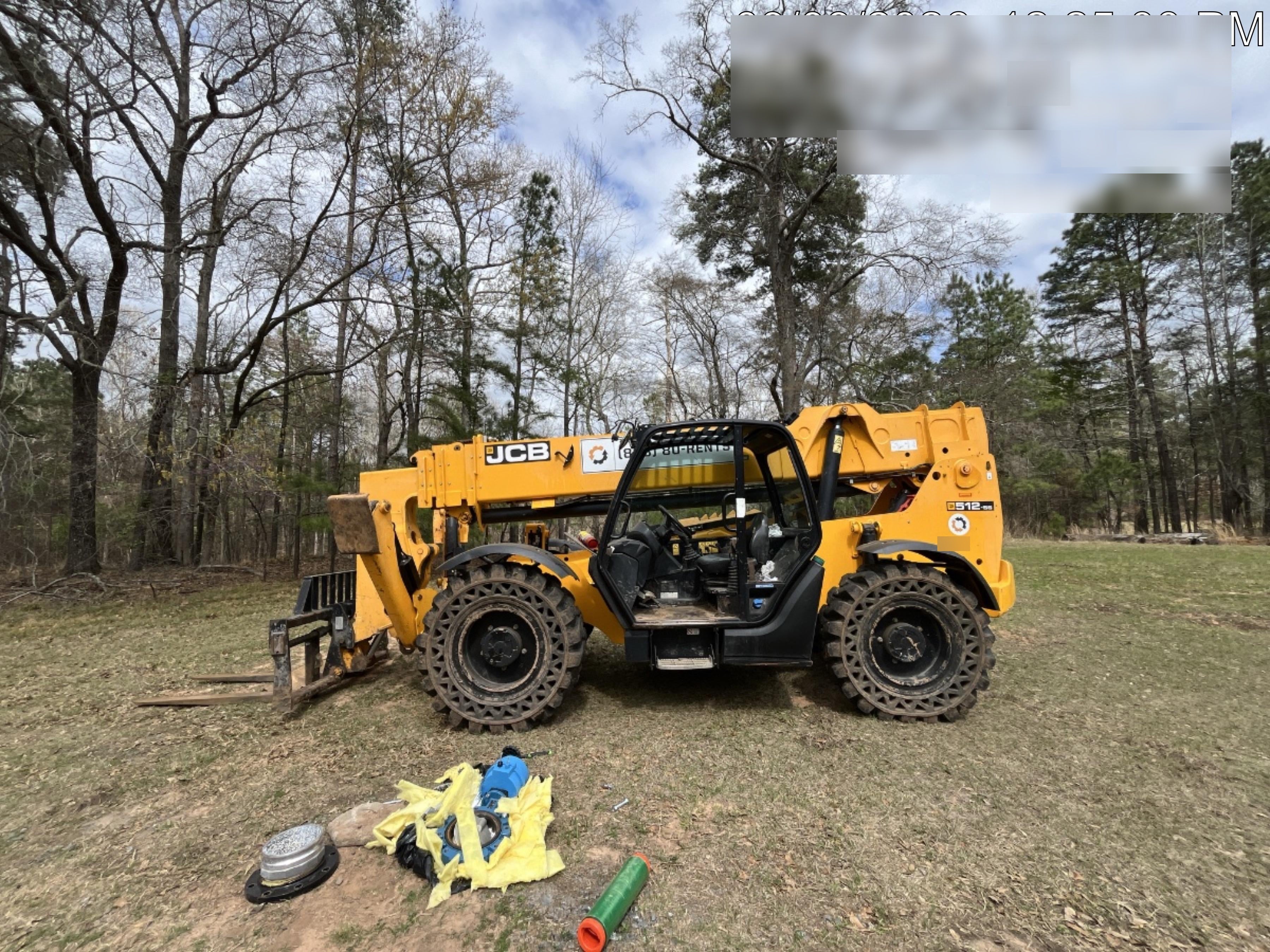 2019 JCB 512-56 Canopy, 109 HP, Solid Tires, STD Worklight, Beacon, Aux Hydraulics, Lifting Eye, Back up Alarm w/66" Carriage/60" Forks